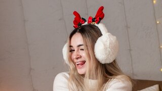 Catch MiaWalse’s Private Cam Show