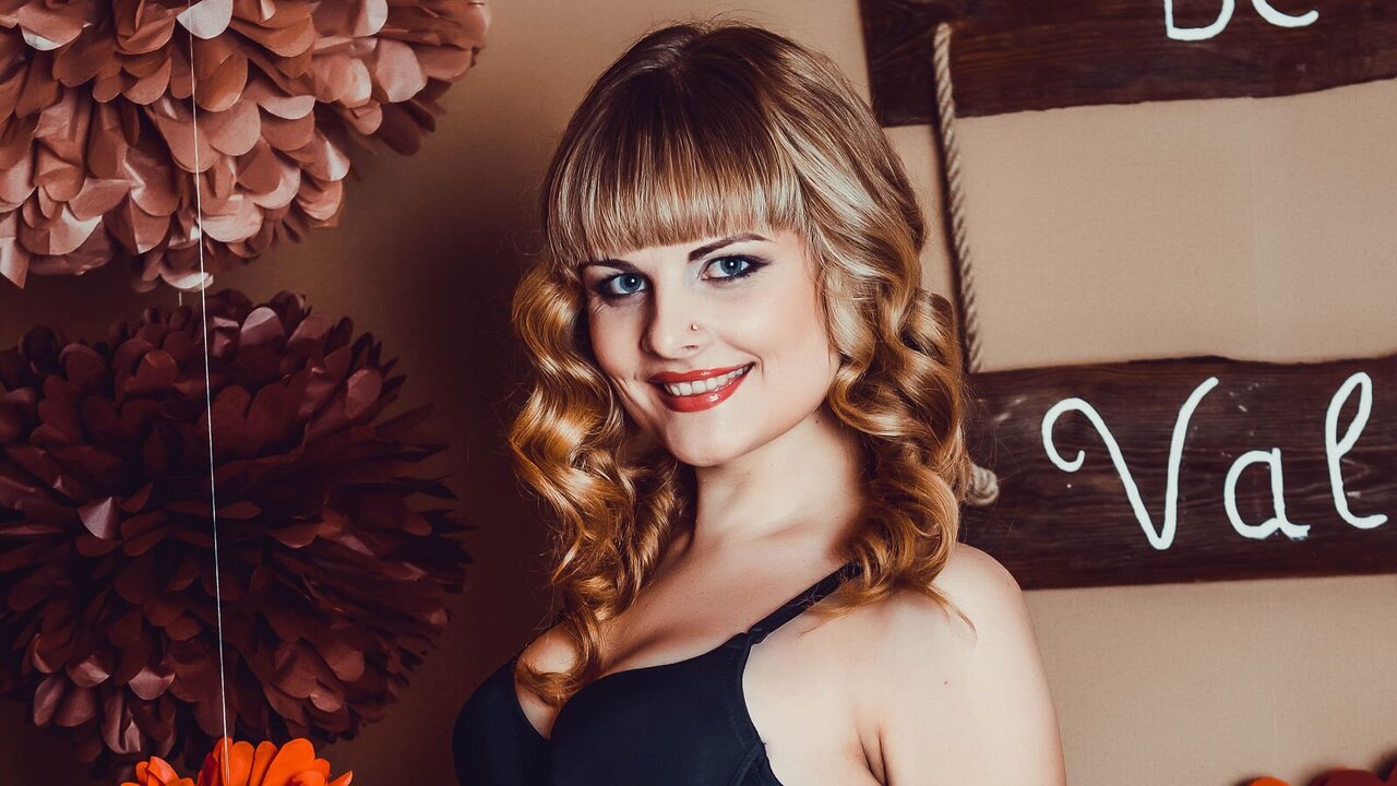 Catch MilaSunny’s Private Cam Show