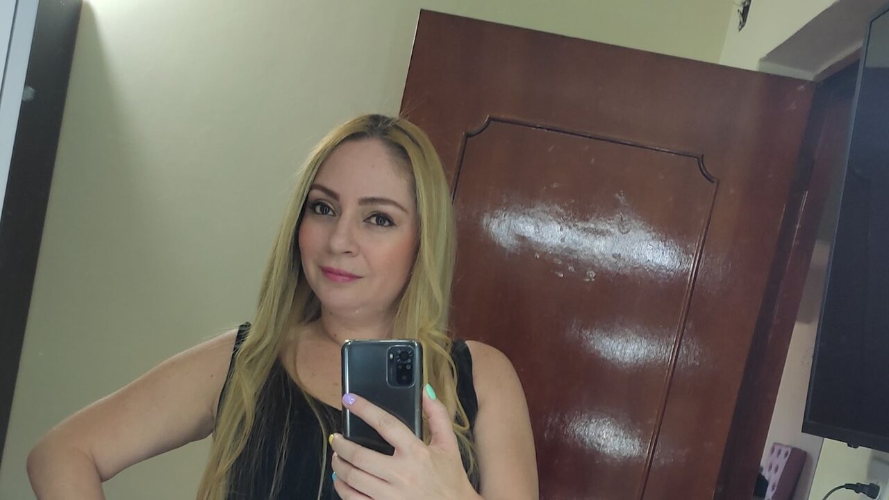 Catch MilanaVilla’s Private Cam Show