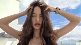 Catch MillaMoore’s Private Cam Show