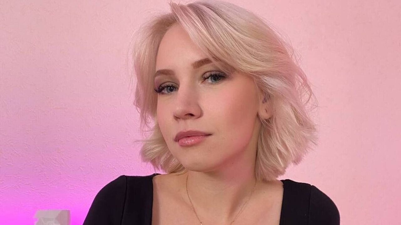 Catch MillyBrawn’s Private Cam Show