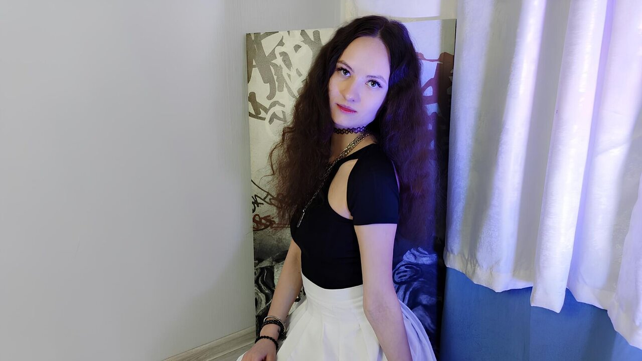 Catch NicoleLovess’s Private Cam Show