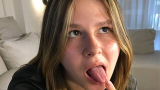Catch OdelindaHatter’s Private Cam Show