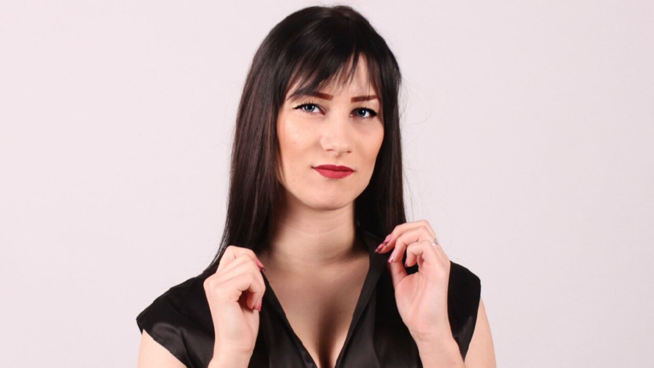 Catch PathToStar’s Private Cam Show