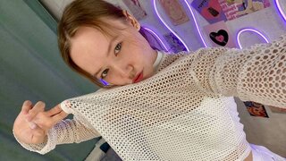 Catch PollyPower’s Private Cam Show