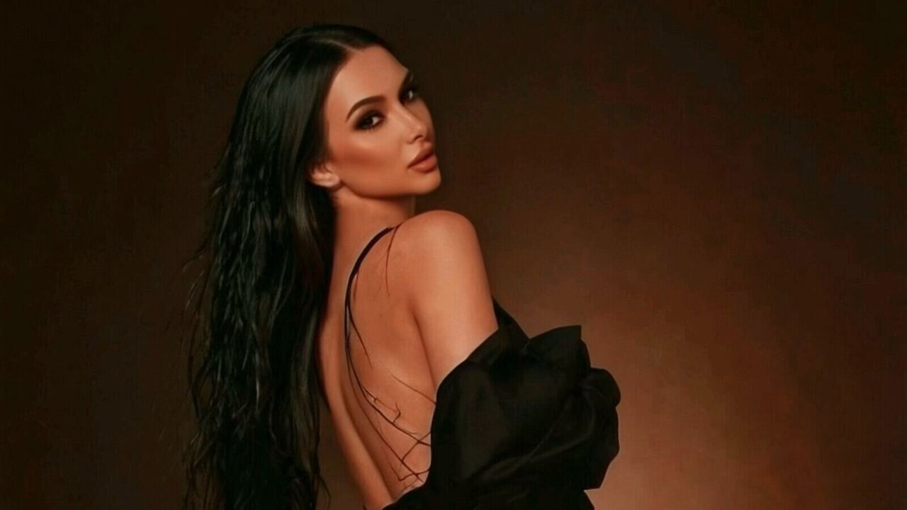 Catch Raisa’s Private Cam Show
