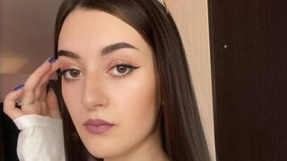 Catch ReginiaKlemencic’s Private Cam Show