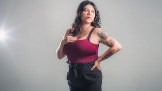 Catch RumyVale’s Private Cam Show