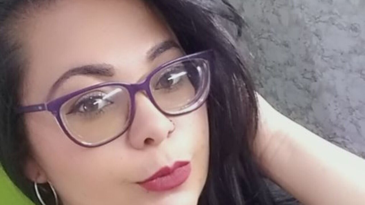 Catch SaharaSpencer’s Private Cam Show
