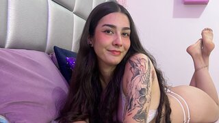 Catch SammyWeet’s Private Cam Show