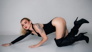 Catch SarahRosen’s Private Cam Show
