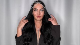 Catch SherLisse’s Private Cam Show