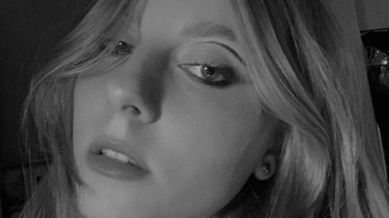 Catch SienaSmitth’s Private Cam Show