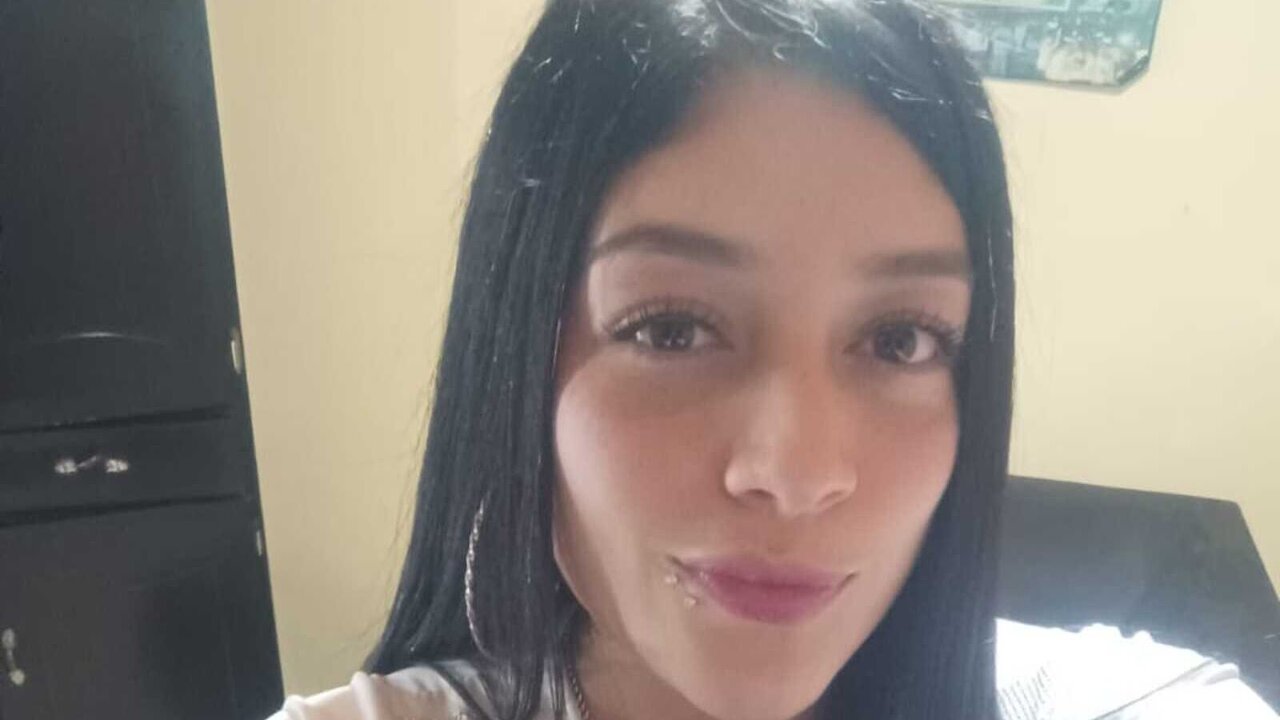 Catch SophieBroks’s Private Cam Show