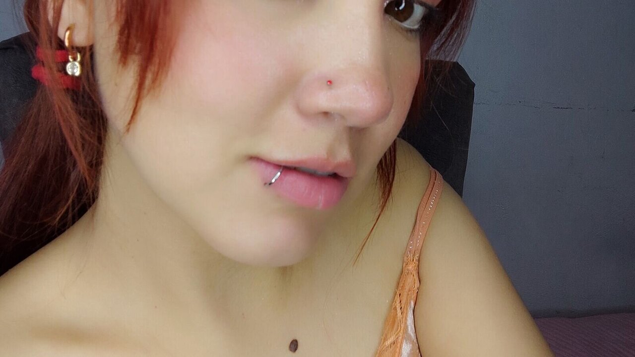 Catch TeffyCast’s Private Cam Show