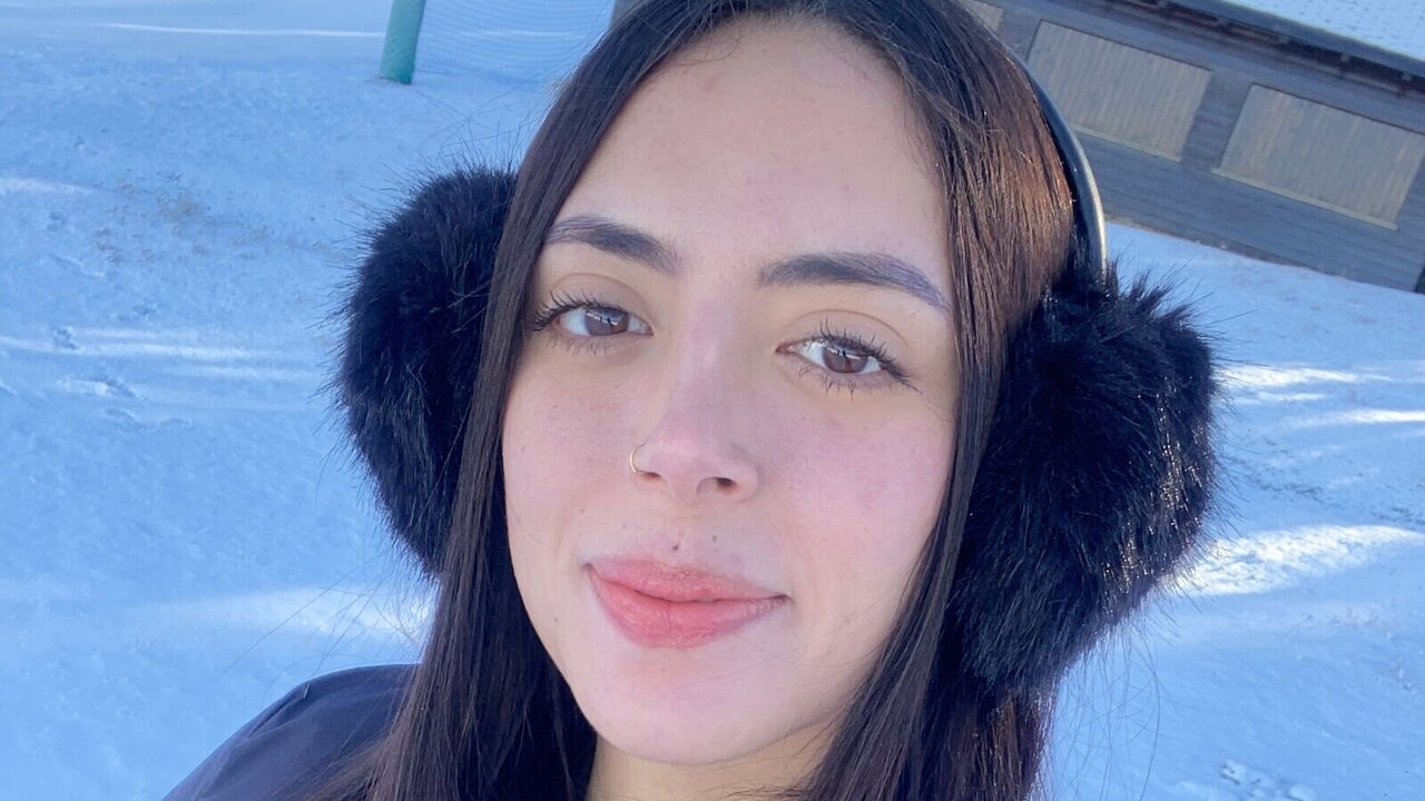 Catch TifaBoneth’s Private Cam Show
