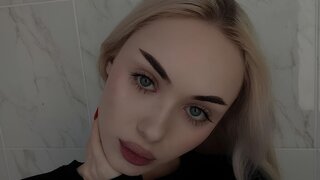 Catch VerginThonbury’s Private Cam Show