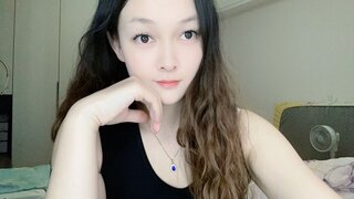 Catch WenJing’s Private Cam Show