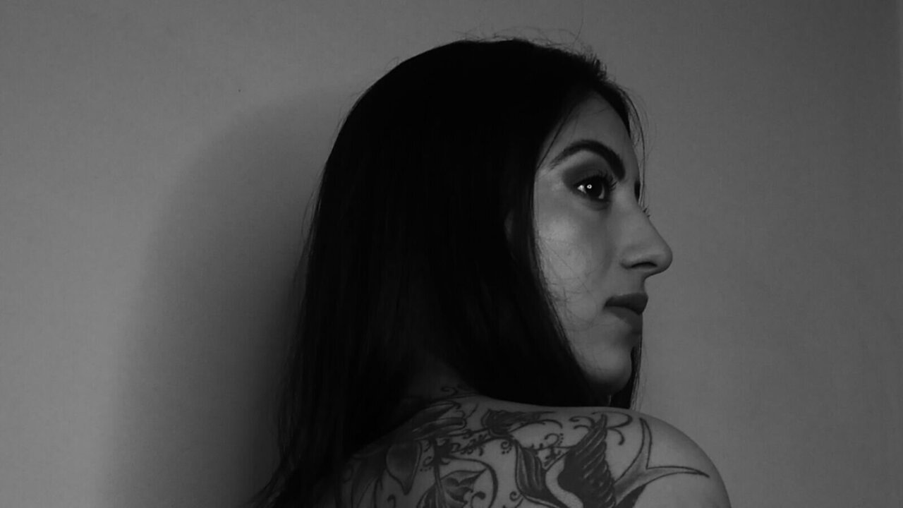 Catch YesikaCosta’s Private Cam Show