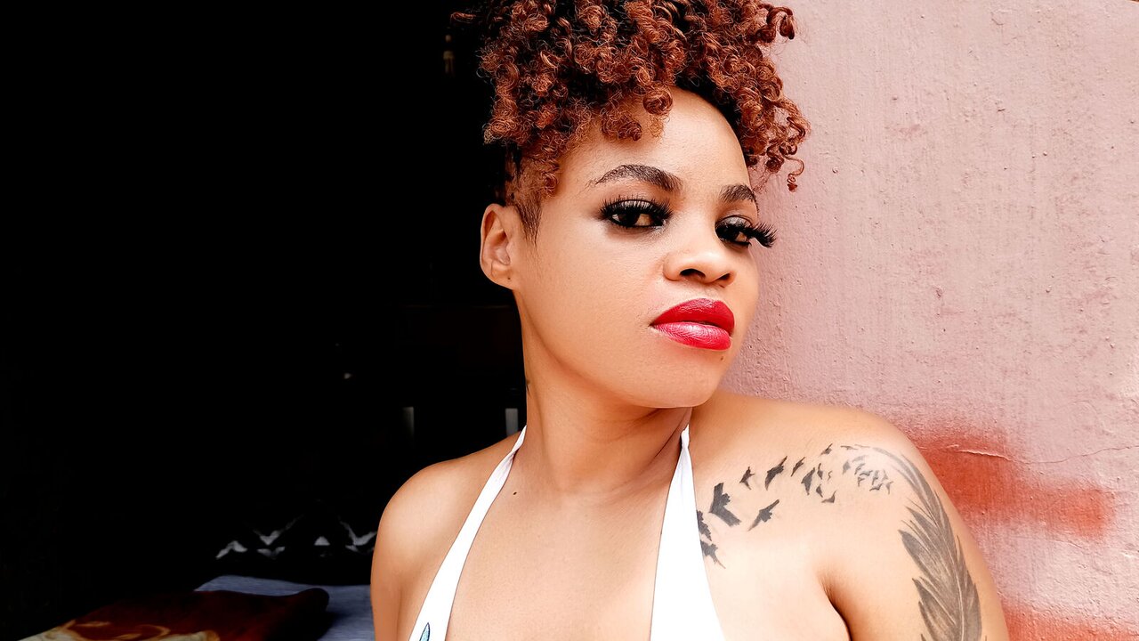 Catch ZishZee’s Private Cam Show