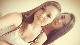 Catch AnyAndAmy’s Private Cam Show