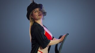 Catch HaniBelle’s Private Cam Show