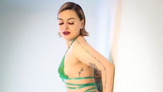 Catch KatParadisse’s Private Cam Show