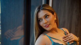 Catch PamelaQenn’s Private Cam Show