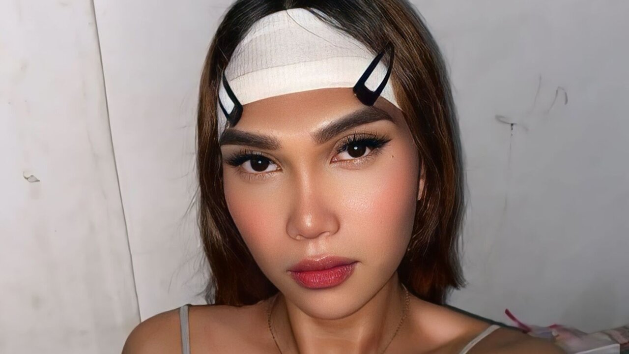 Catch AeverySimoan’s Private Cam Show