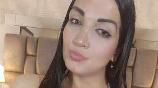 Catch AndreinaZan’s Private Cam Show