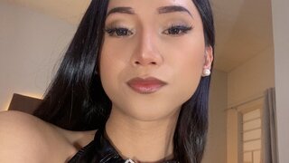 Catch BlaireWilzon’s Private Cam Show