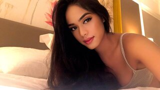Catch CaraCortis’s Private Cam Show