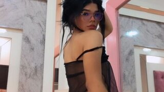 Catch CataMomroy’s Private Cam Show