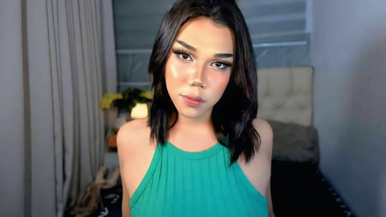 Catch FelizOganda’s Private Cam Show