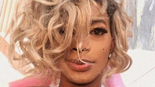 Catch LorettaZeres’s Private Cam Show