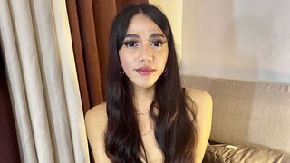 Catch RhianaMedusa’s Private Cam Show