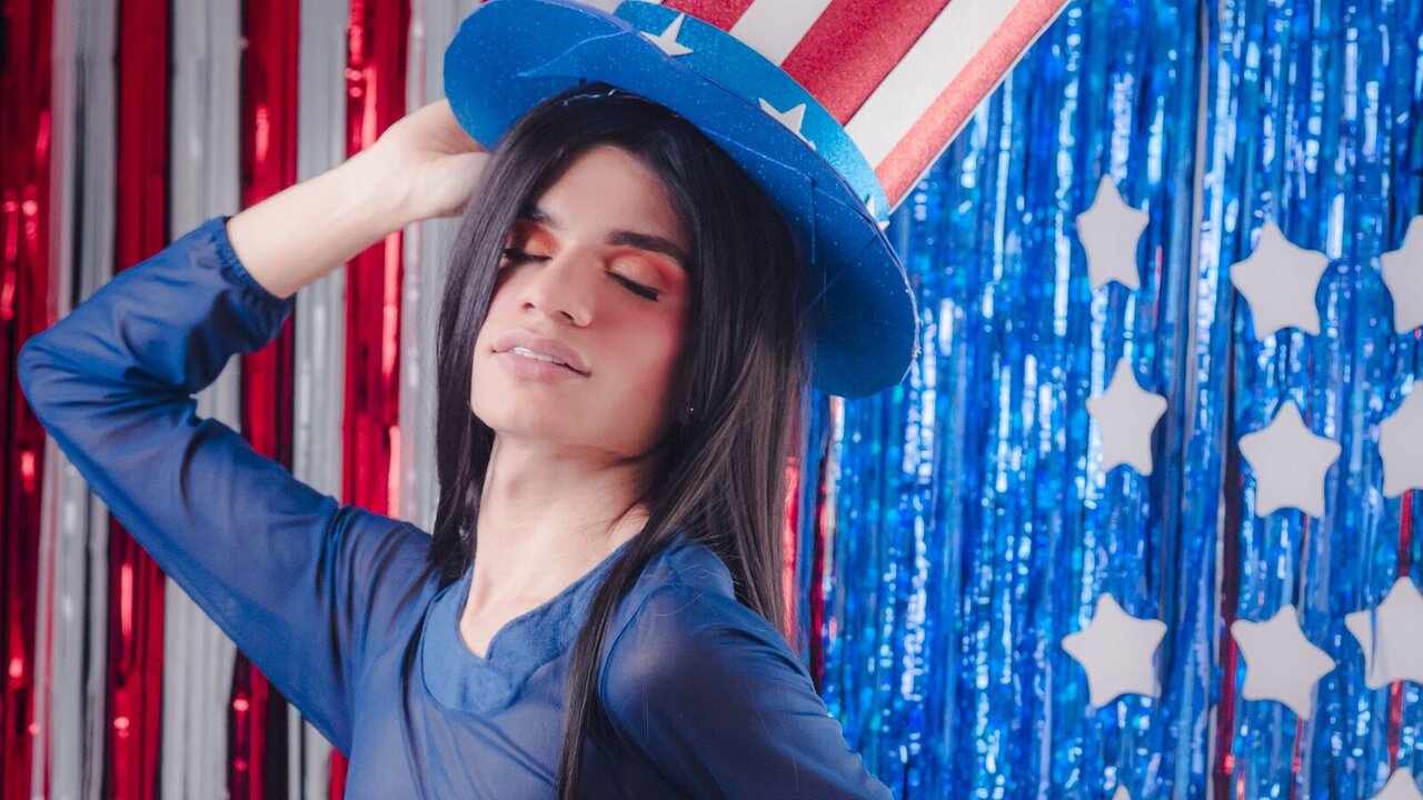 Catch RomanZanty’s Private Cam Show