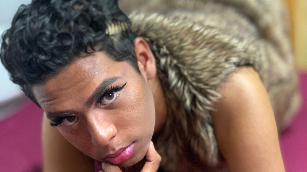 Catch Saamanttha’s Private Cam Show