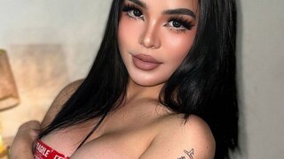 Catch SylvieGrateau’s Private Cam Show